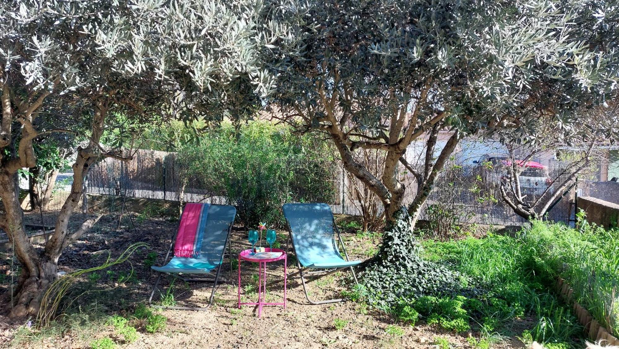 Villa 80 M2 Jardin Terrasse 3 Chambres Provence Volx Exteriér fotografie